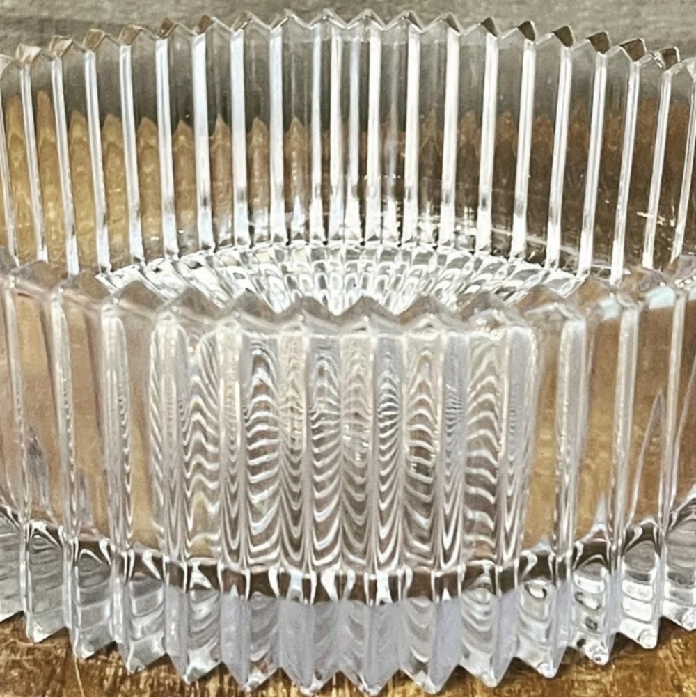 Mikasa Hostess Diamond Fire Cut Crystal Bowl - Picture 9 of 16